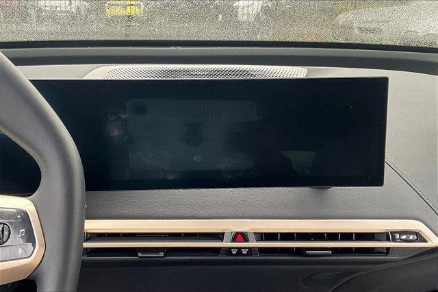 2025 BMW iX xDrive50