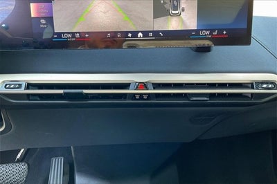 2025 BMW iX xDrive50