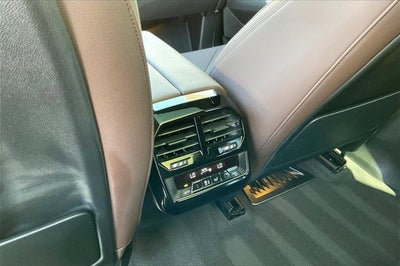 2025 BMW iX xDrive50