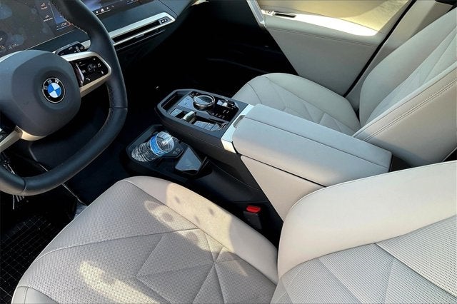 2026 BMW iX xDrive45