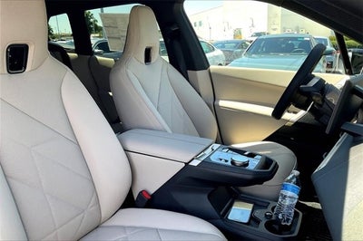 2026 BMW iX xDrive45