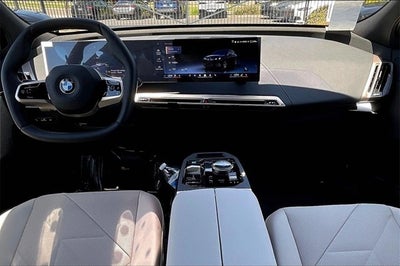 2026 BMW iX xDrive45