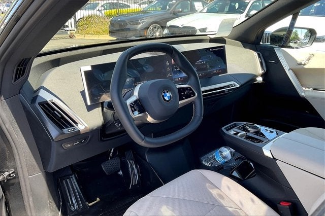 2026 BMW iX xDrive45