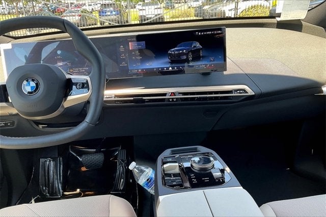 2026 BMW iX xDrive45