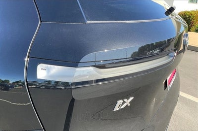2026 BMW iX xDrive60