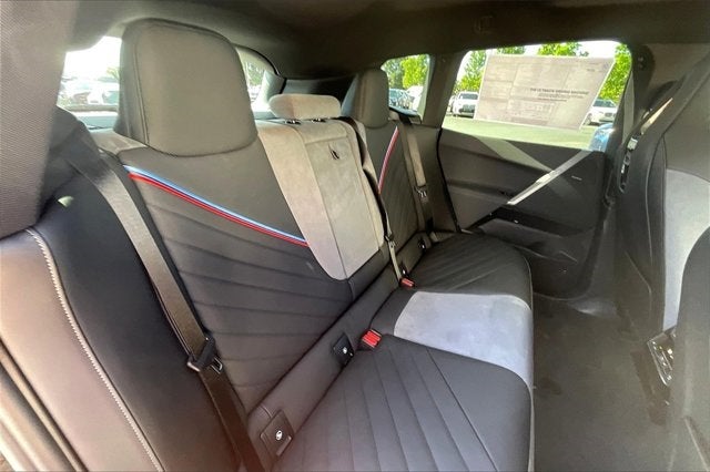 2026 BMW iX xDrive60