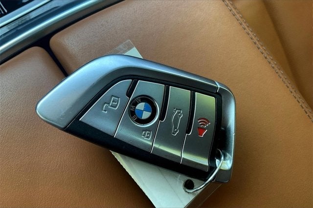 2022 BMW 8 Series 840i