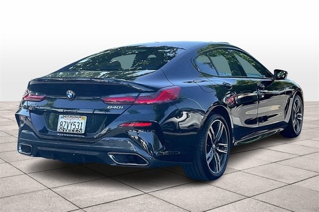 2022 BMW 8 Series 840i
