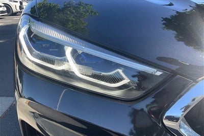 2022 BMW 8 Series 840i