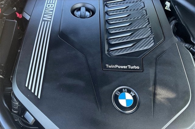 2022 BMW 8 Series 840i