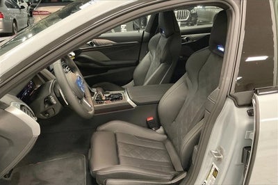 2025 BMW M8 Competition