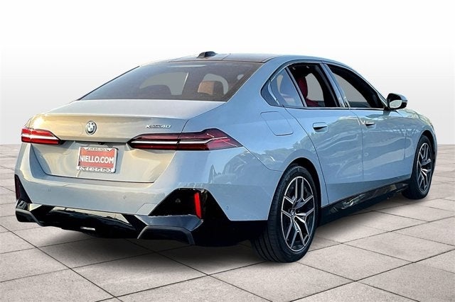 2025 BMW i5 xDrive40