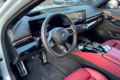 2025 BMW i5 xDrive40