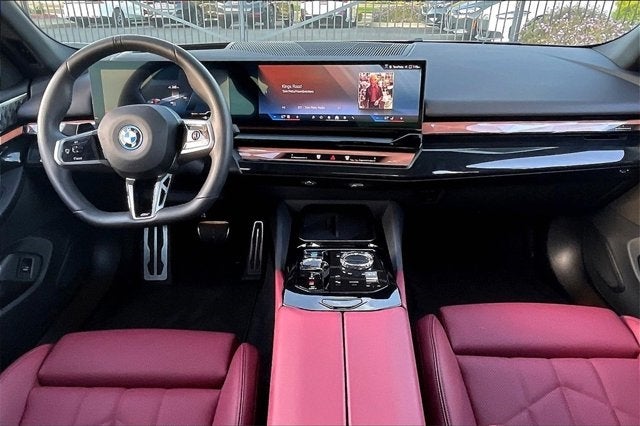 2025 BMW i5 xDrive40