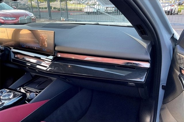 2025 BMW i5 xDrive40