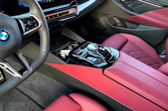 2025 BMW i5 xDrive40