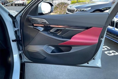 2025 BMW i5 xDrive40