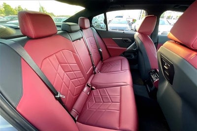 2025 BMW i5 xDrive40