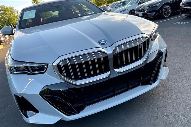 2025 BMW i5 xDrive40