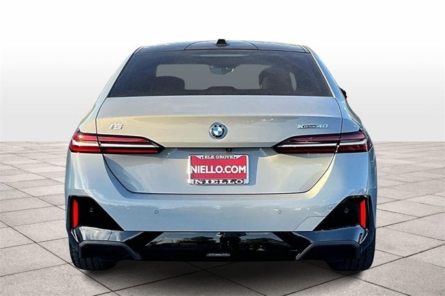 2025 BMW i5 xDrive40