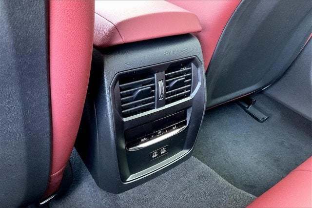 2025 BMW i4 eDrive40