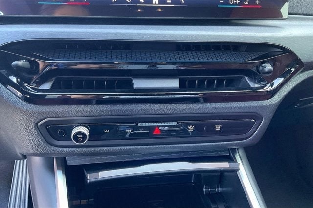 2025 BMW i4 eDrive40