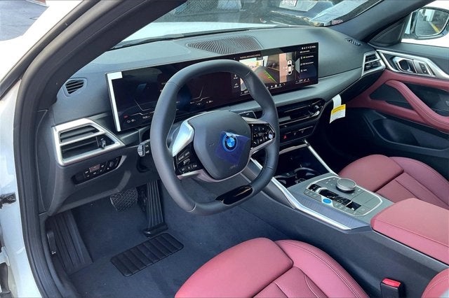 2025 BMW i4 eDrive40
