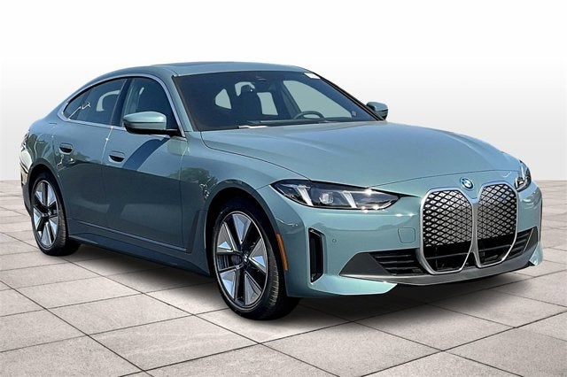 2025 BMW i4 eDrive40