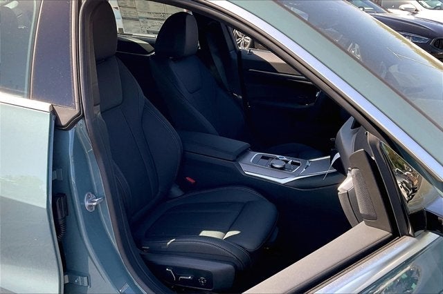 2025 BMW i4 eDrive40