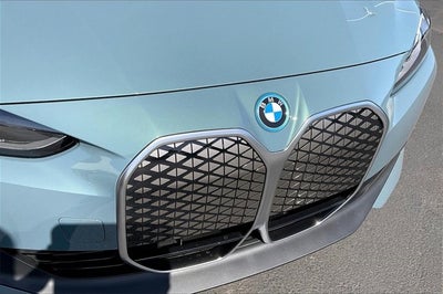 2025 BMW i4 eDrive40