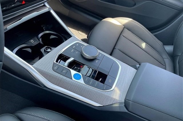 2025 BMW i4 eDrive40