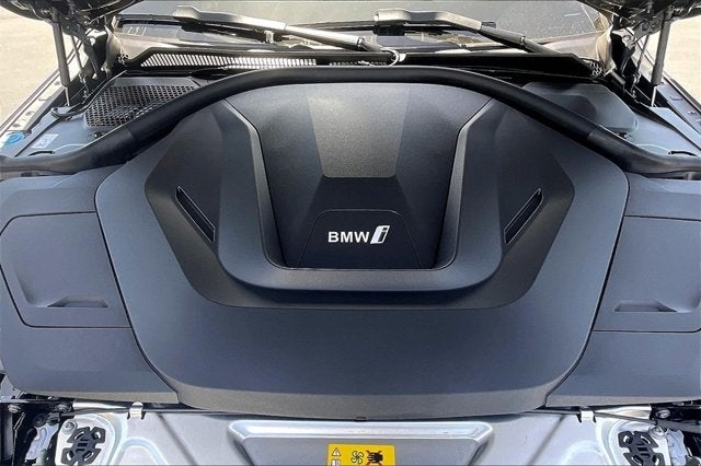 2025 BMW i4 eDrive40