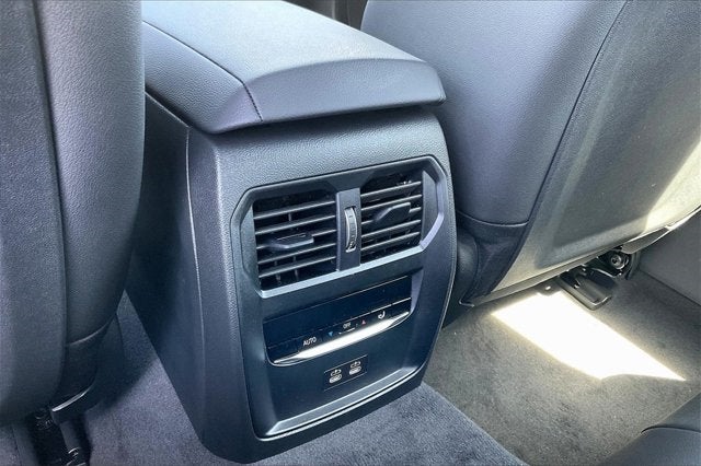 2025 BMW i4 eDrive40