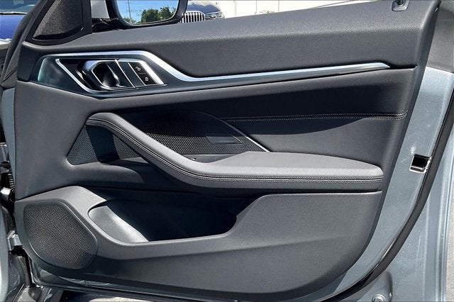 2025 BMW i4 eDrive40