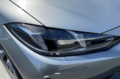 2025 BMW i4 eDrive40