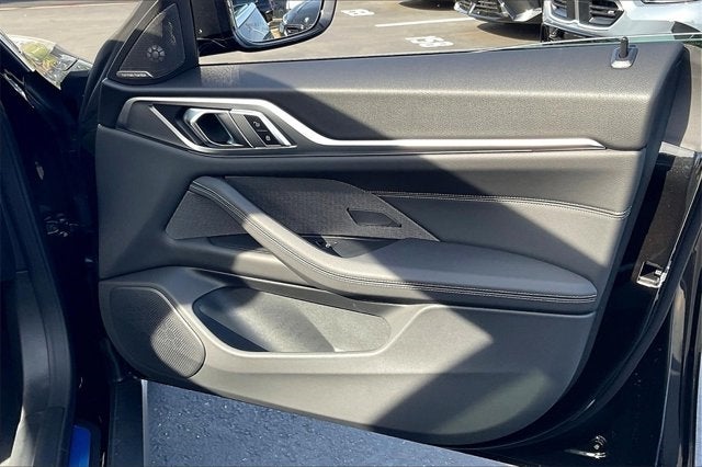 2025 BMW i4 eDrive40