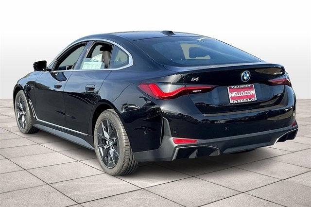 2025 BMW i4 eDrive40