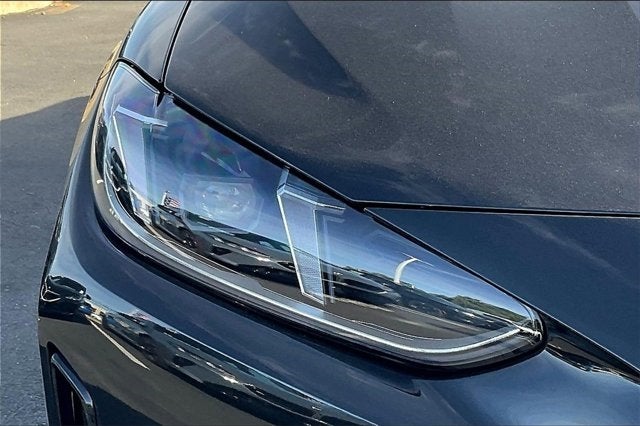 2025 BMW i4 eDrive40