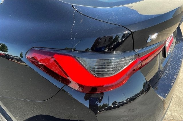 2025 BMW i4 eDrive40