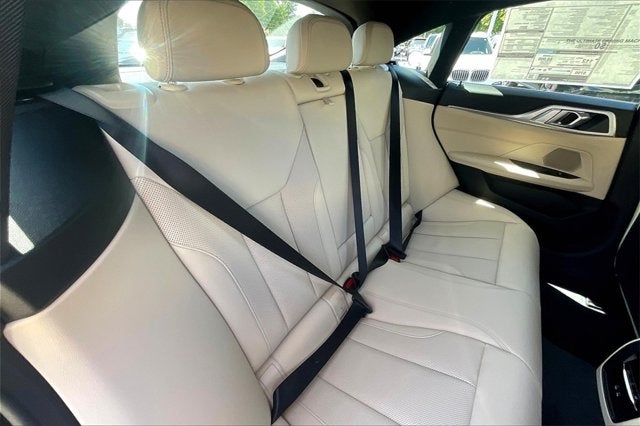 2025 BMW i4 eDrive40