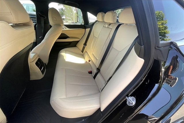 2025 BMW i4 eDrive40