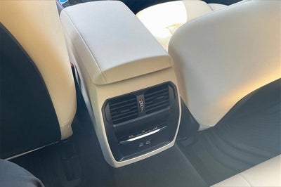 2025 BMW i4 eDrive40