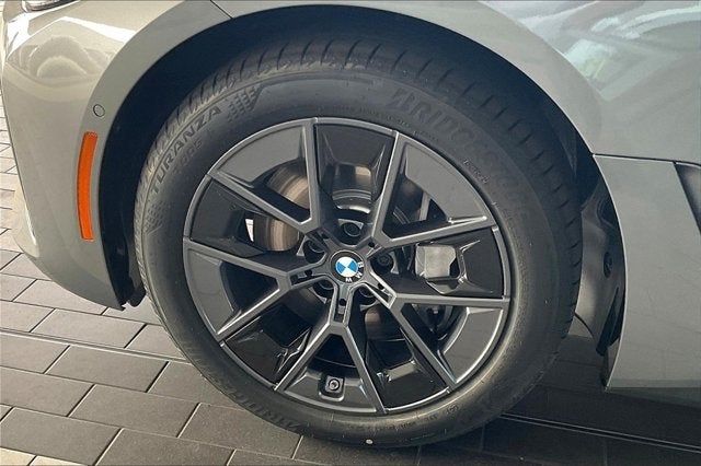 2025 BMW i4 eDrive40