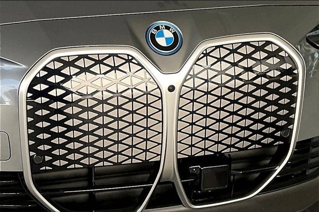 2025 BMW i4 eDrive40