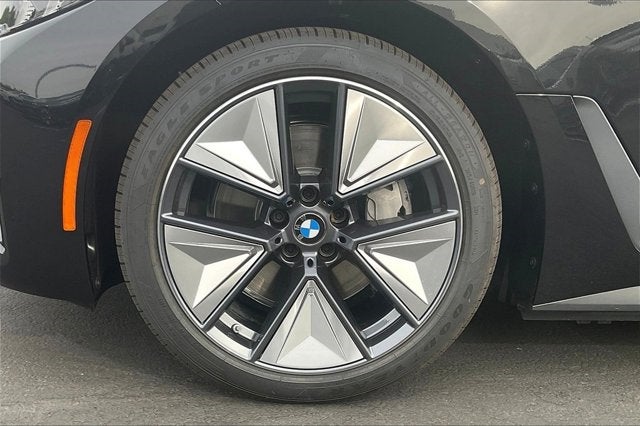 2025 BMW i4 eDrive40