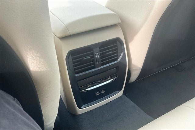 2025 BMW i4 eDrive40