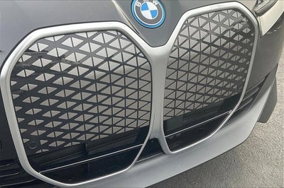 2025 BMW i4 eDrive40