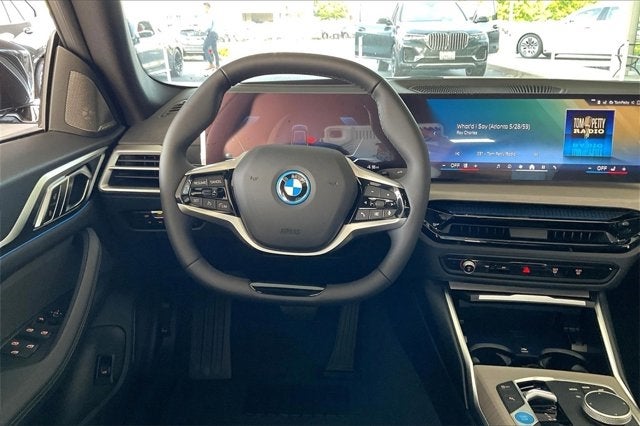 2025 BMW i4 eDrive40