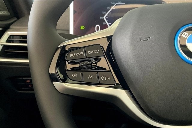 2025 BMW i4 eDrive40