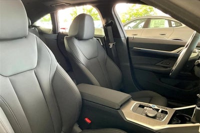 2025 BMW i4 eDrive40